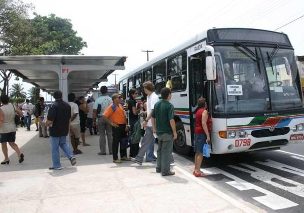 Ponto de ônibus/São Paulo (Divulgação)